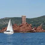 3 Pieces A 200m Des Plages, St-raphael - Fr-1-226a-201 Saint-Raphaël