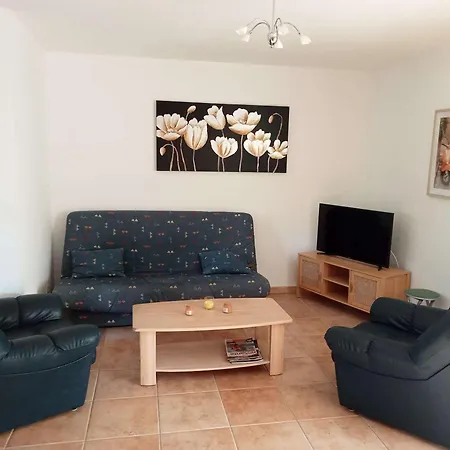 Appartement 3 Pieces Avec Terrasse Proche A Saint-raphael - Fr-1-226a-201